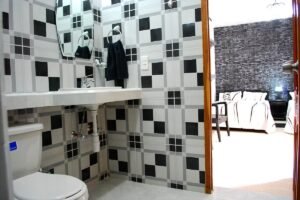 Baño Casa Osmay Lola Viñales